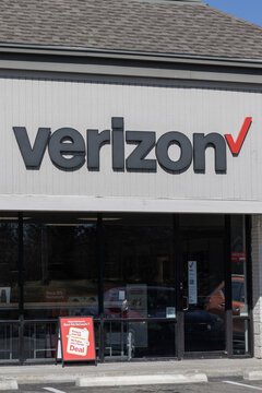 Verizon Wireless Retail Location. Verizon delivers mobile phone, high-capacity fiber optics and 5G communications.