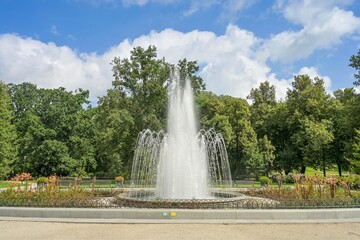 Naklejka premium Springbrunnen, Bernardinergarten und Park, Vilnius, Litauen