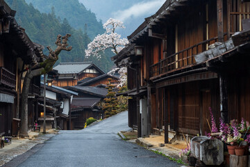 Naklejka premium Post preserved Tsumago juku town of Nakasendo in spring, Nagano