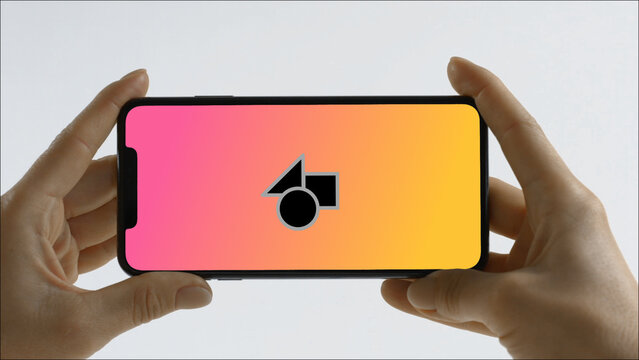 Mobile 11 Horizontal &ndash; Modern Smartphone Screen Animation, Touch Swipe Scroll Tap Gestures, Vertical Mobile App Presentation and Digital Interface Display