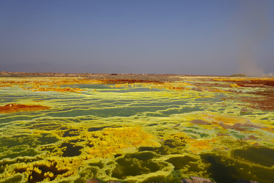 The colors of salt generated by the mineral-laden vapors of Dallol Volcano, Ethiopia