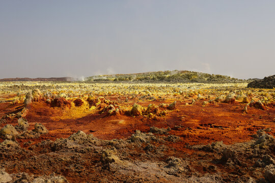 The colors of salt generated by the mineral-laden vapors of Dallol Volcano, Ethiopia
