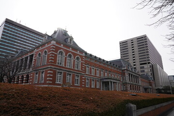 東京桜田門に建つ法務省庁舎、赤れんがの建物、