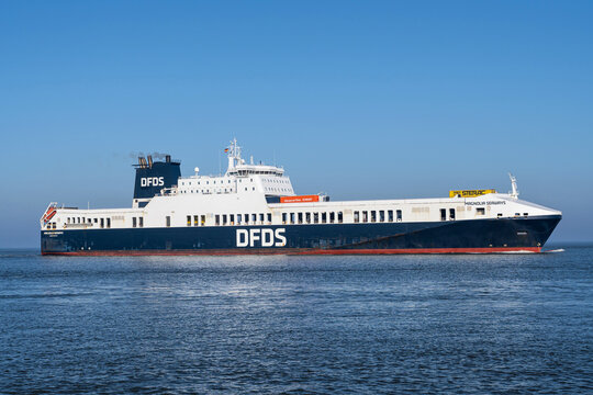 Cuxhaven, Germany - February 18, 2026: DFDS ro-ro vessel Magnolia Seaways on the river Elbe