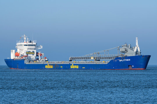 Cuxhaven, Germany - February 18, 2026: Mibau Stema self-discharging bulk carrier Splittnes on the river Elbe