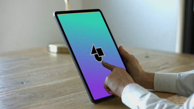Tablet 20 Scroll Single &ndash; High Detail Touchscreen Device Presentation, Modern Screen Animation, Website and App UI UX Interface Showcase Template