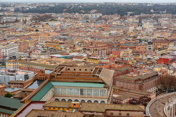 Obraz premium View of cityscape showing rooftops and buildings in Rome during winter
