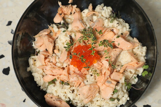 Risotto de saumon avec &oelig;ufs de poisson