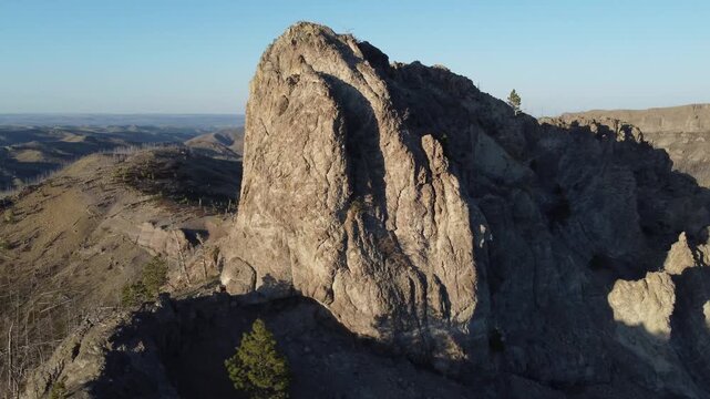 Large rock outcropping