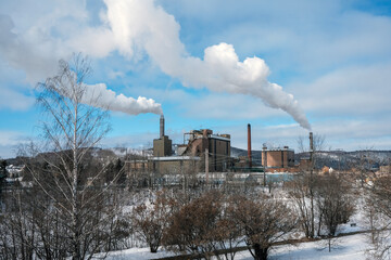 L'usine de pâte à papier d'Edmundston, au Nouveau-Brunswick.