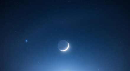 Naklejka premium Crescent moon in deep blue night sky with stars. Minimal Ramadan background symbolizing spirituality, calmness, and Islamic holy month celebration.