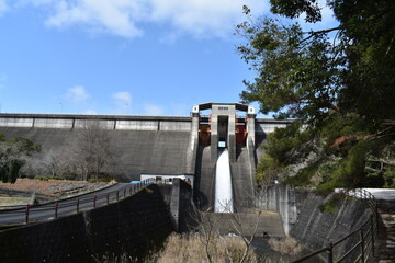今富ダム