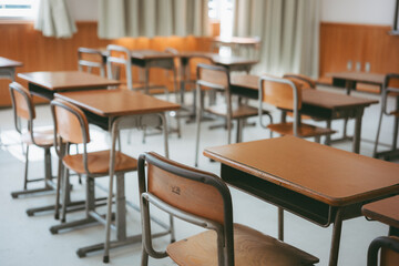 人のいない小学校の教室