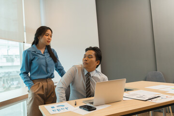 Successful Business Negotiation Between Partners