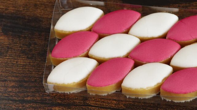 Calissons roses et blancs de Provence