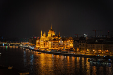 Fototapeta premium Night view of Budapest, Hungary in winter