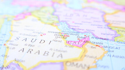 Middle East Map: Saudi Arabia, UAE, Qatar, Bahrain, Oman on Globe