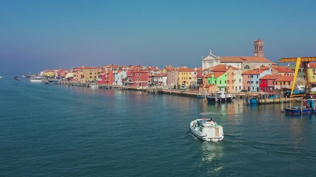 L'&icirc;le de Pellestrina sur la lagune de Venise, Italie, V&eacute;n&eacute;tie, D&eacute;couverte &agrave; bord de bateau de location (P&eacute;nichette), de la lagune de Venise en totale autonomie. 