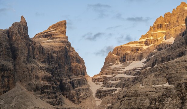 Sunset, mountain valley, Castelletto Superiore and Cima Sella peaks, back Scharte Bocca di Tuckett, Brenta Mountains, Brenta, Brenta-Adamello Natural Park, Trentino, Italy
