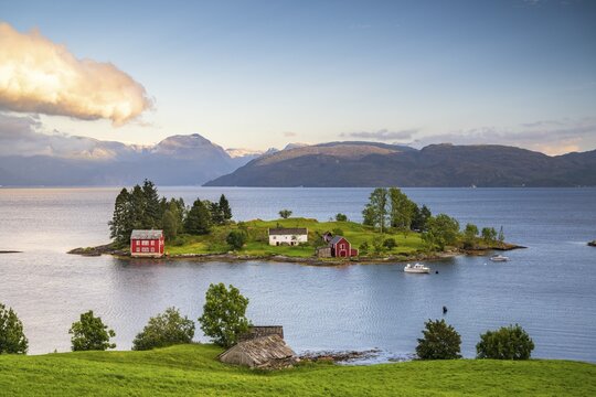 Omaholmen Island in Hardangerfjord, small island with colourful houses, Hardanger region, Vestland, Norway