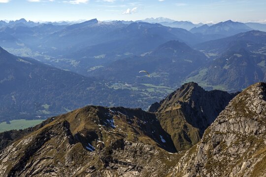 View from the Nebelhorn to the Allg&auml;u Alps, in the back Kleinwalsertal and Hoher Ifen, Oberstdorf, Oberallg&auml;u, Allg&auml;u, Bavaria, Germany