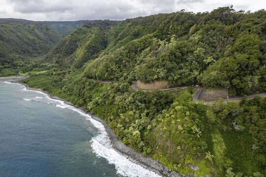 Road to Hana, winding scenic road, Maui, Hawaii, USA
