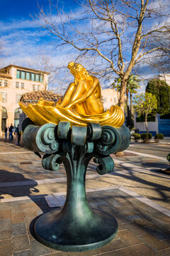 Statue de Brigitte Bardot par Milo Manara , Saint-Tropez, C&ocirc;te d'Azur, France - Le 19 f&eacute;vrier 2026