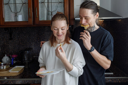 Couple teste fresh baked pancakes