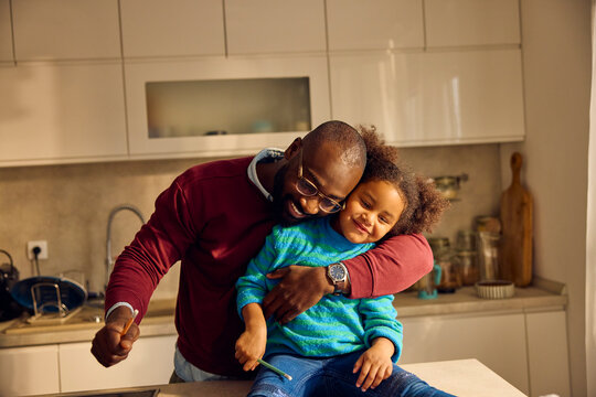 Father spends time with his daughter at home