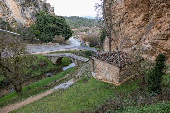 Tobera romanesque bridge and virgen de la hoz shrine