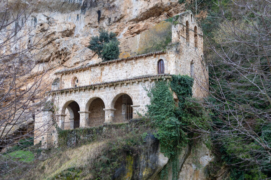 Ermita de santa mar&iacute;a de la hoz church building and rock cliff