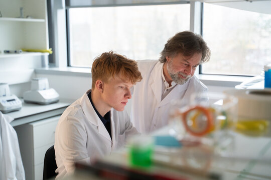 Young Scientist Gains Insight From Senior Researcher