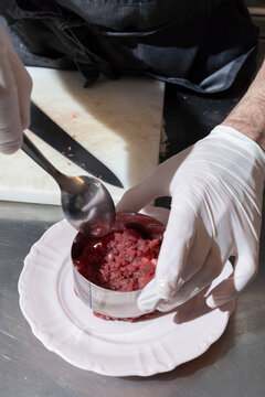 Shaping Raw Beef Tartare