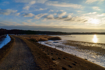 zalew porajski , widoki z zachodem słońca  © rob