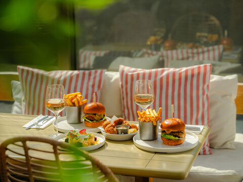 Burger lunch 