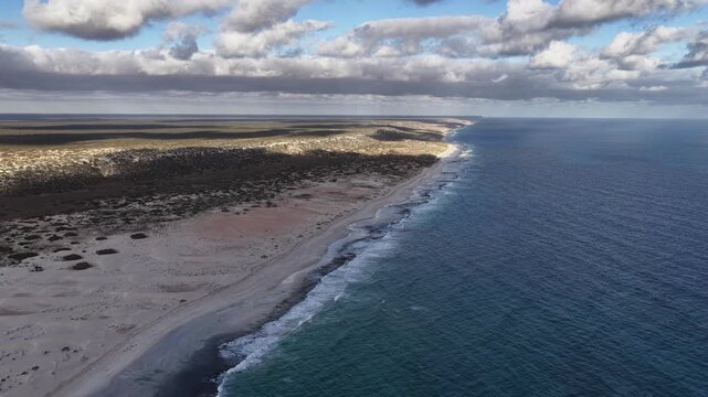 Great Australian Bight - Scenic Lookout, Nullarbor Plain, South Australia &ndash; 4K aerial drone footage of dramatic coastal cliffs, turquoise ocean and rugged wilderness at sunset