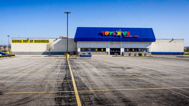 Fairview Heights, IL &mdash; Apr 28, 2018; Toys &ldquo;R&rdquo; Us store displays a Going Out of Business banner during the chain&rsquo;s nationwide closure.