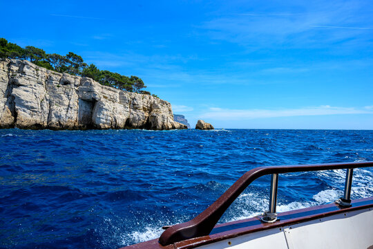 Pointe de la Cacau, versant Ouest, depuis tribord, Cassis, Var, Provence, France