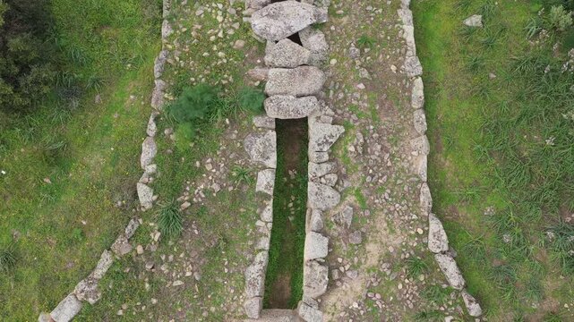 Antica Tomba dei Giganti , Sardegna