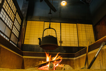 囲炉裏の鉄瓶