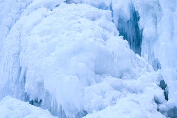 長野県　善五郎の滝　雪
