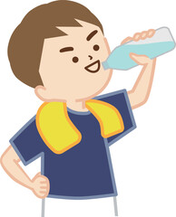 首にタオルを巻いて腰に手を当て、笑顔で水分補給をする少年(上半身)