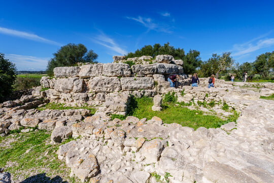 Son Forn&eacute;s, room and talaiot n&ordm; 1, archaeological site from the prehistoric era (10th century BC), Montuiri, Mallorca, Balearic Islands, Spain