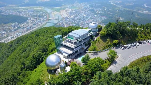 강원도 영월군 별마로천문대의 여름