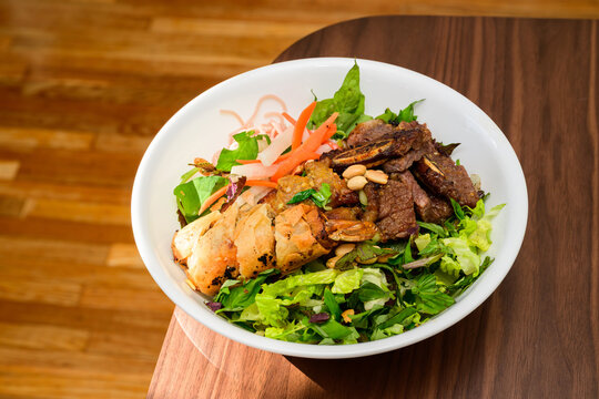 Bun thit nuong, grilled pork noodle, Vietnamese cuisine