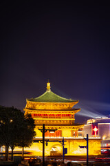 Fototapeta premium Bell Tower in Xian night view, Shaanxi, China. Historic landmark in the city center of Xian