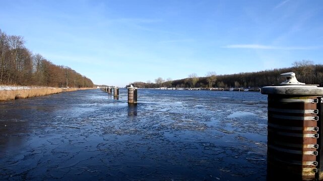 Der vereiste Nord-Ostsee-Kanal 2026