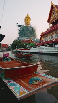 Wat Paknam Bhasicharoen is a royal wat located in Phasi Charoen district, Bangkok, at the Chao Phraya River. It is part of the Maha Nikaya fraternity and is the origin of the Dhammakaya tradition.
