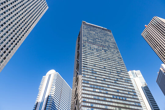 (東京都ｰ都市風景)青空の新宿高層ビル２