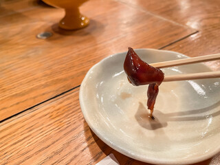 金沢で有名な醤油漬けしたホタルイカ。